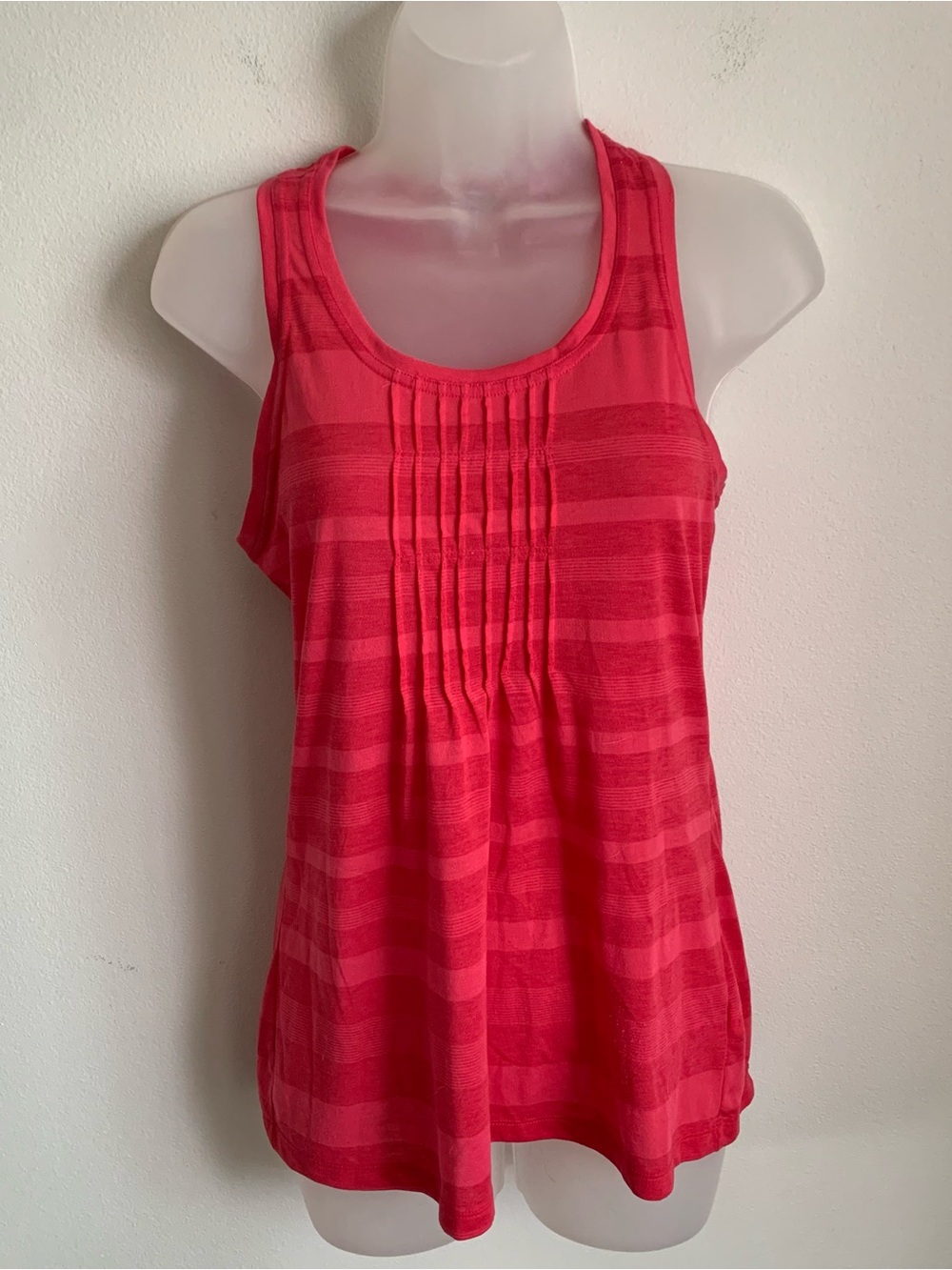 Athleta Coral Pintuck Scoop Tank